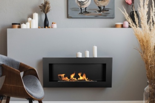 biokominek_box_wiszacy_900x400_czarny_aranzacja