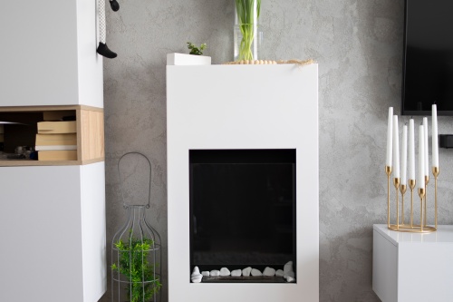 biokominek_portalowy_z_szyba_modern_bialy_aranzacja_01_1879902860