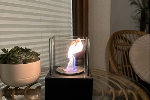 biokominek_smart_czarny__aranzacja_03