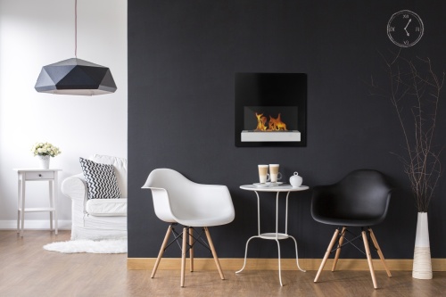 biokominek_wiszacy_board_czarno-bialy_z_szyba_aranzacja_03