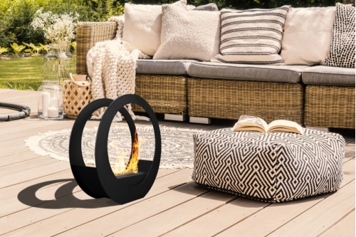 biokominek_wolnostojacy_only_czarny_mat_aranzacja_01a