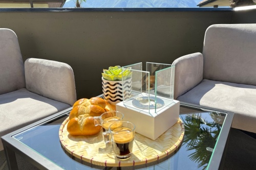 biokominek_wolnostojacy_smart_bialy_aranzacja_2