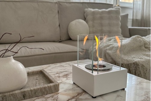 biokominek_wolnostojacy_smart_bialy_aranzacja_5