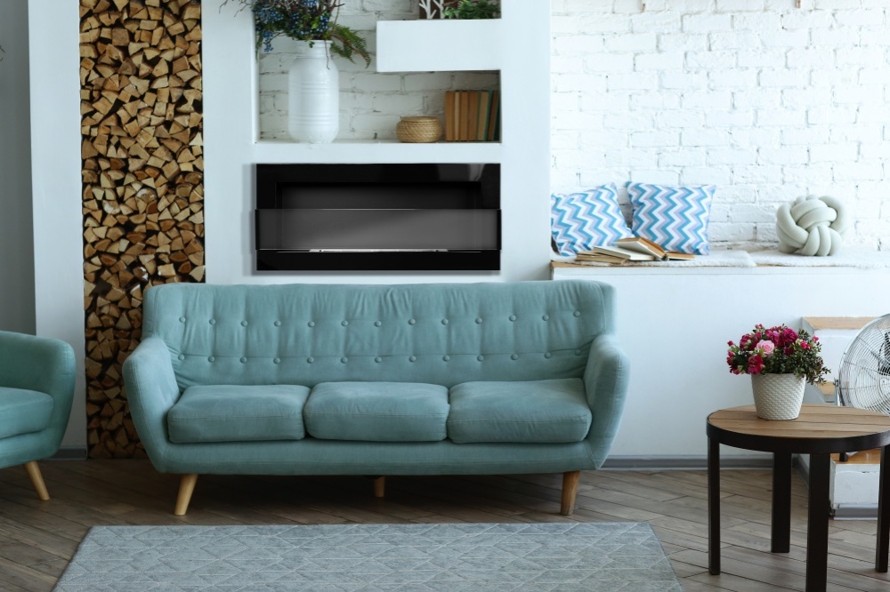 biokominek_900x400_czarny_polysk_z_szyba_aranzacja_03